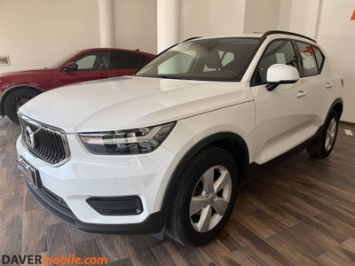 Volvo XC40 D3 Business (3)