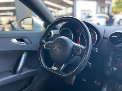 Audi TT Cabrio 2.0 TFSI (10)