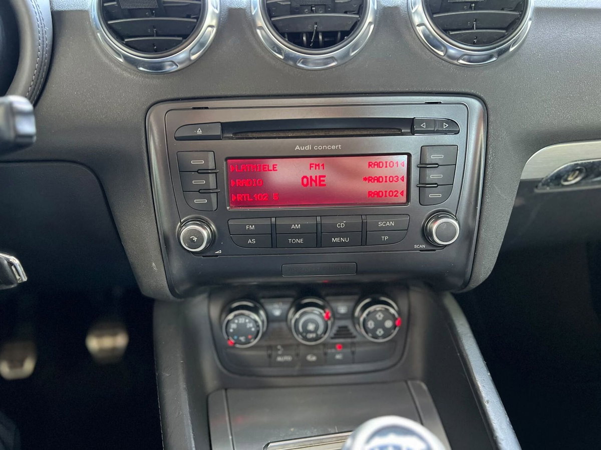 Audi TT Cabrio 2.0 TFSI (14)