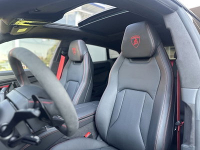 Lamborghini Urus 4.0 V8 phev SE auto (10)