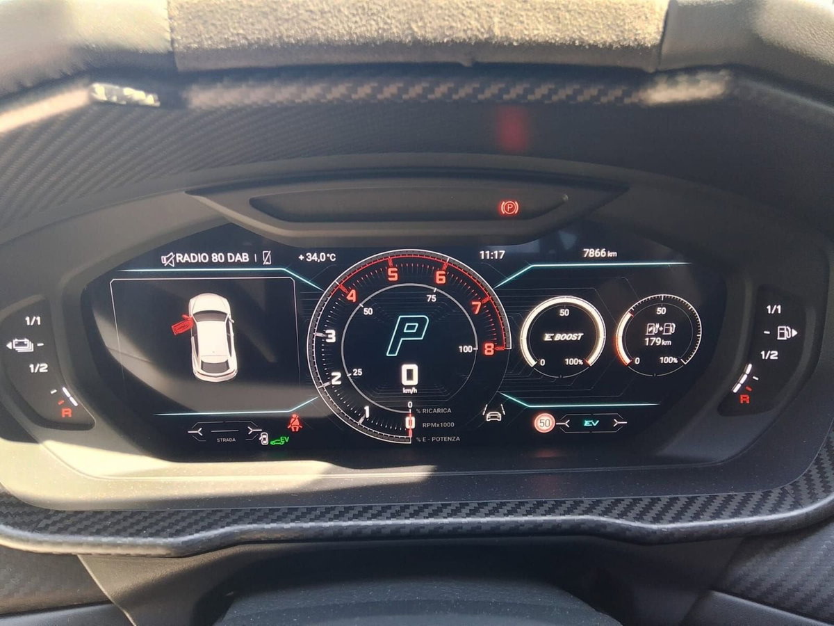 Lamborghini Urus 4.0 V8 phev SE auto (14)
