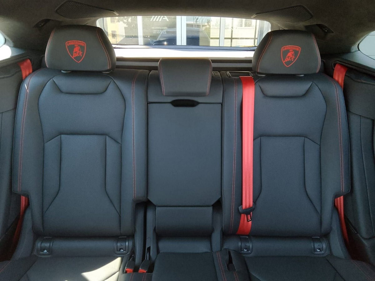 Lamborghini Urus 4.0 V8 phev SE auto (16)