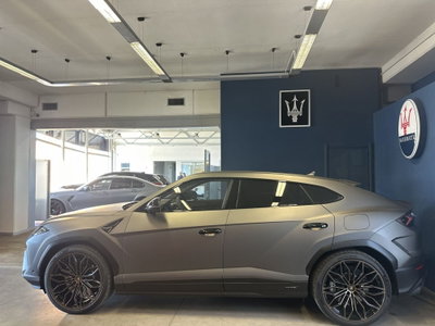 Lamborghini Urus 4.0 V8 phev SE auto (6)