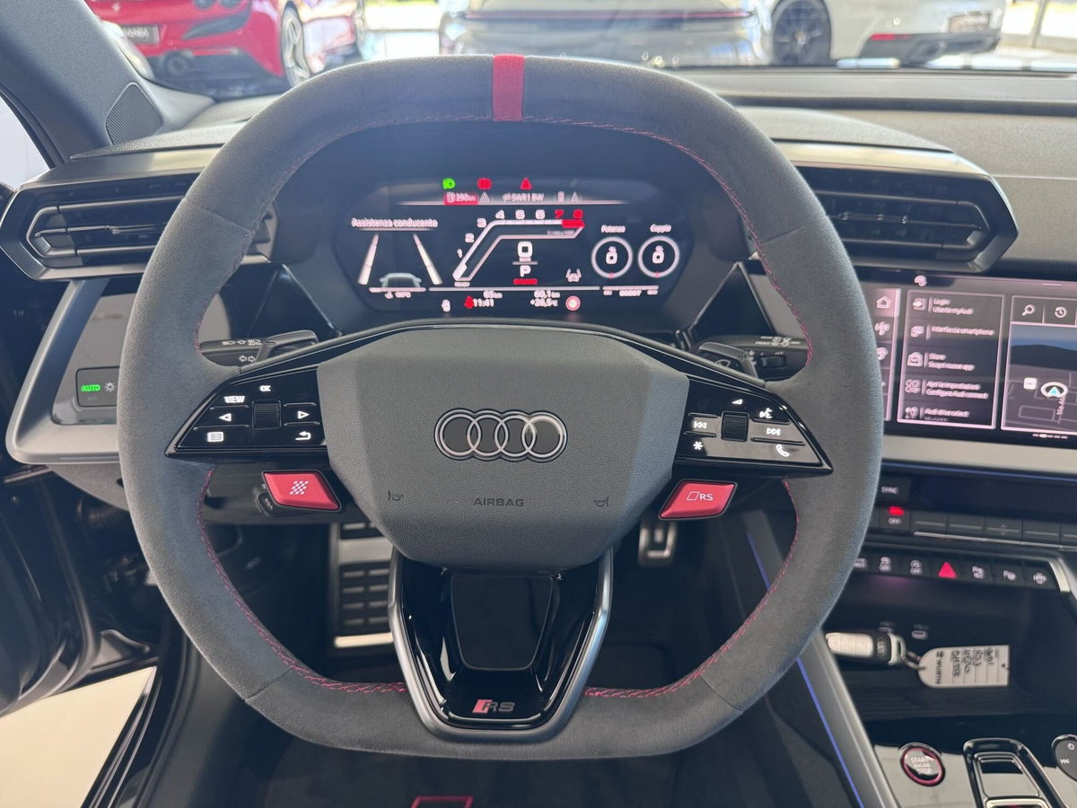 Audi RS 3 Sportback 3 TFSI quattro S tronic (13)