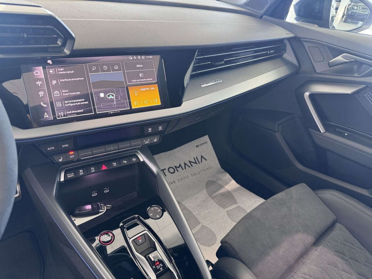 Audi RS 3 Sportback 3 TFSI quattro S tronic (14)