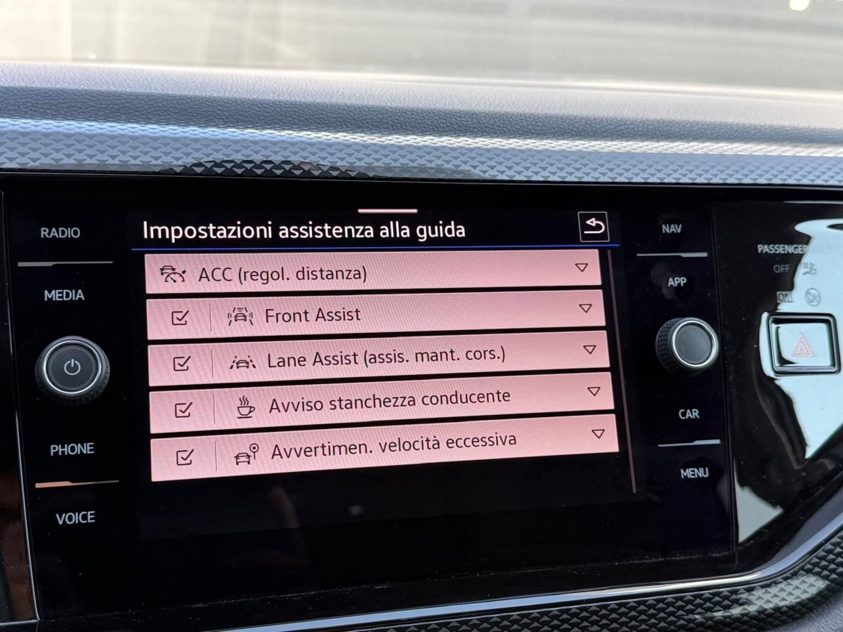 Volkswagen Taigo 1.0 tsi Life 115cv dsg (14)