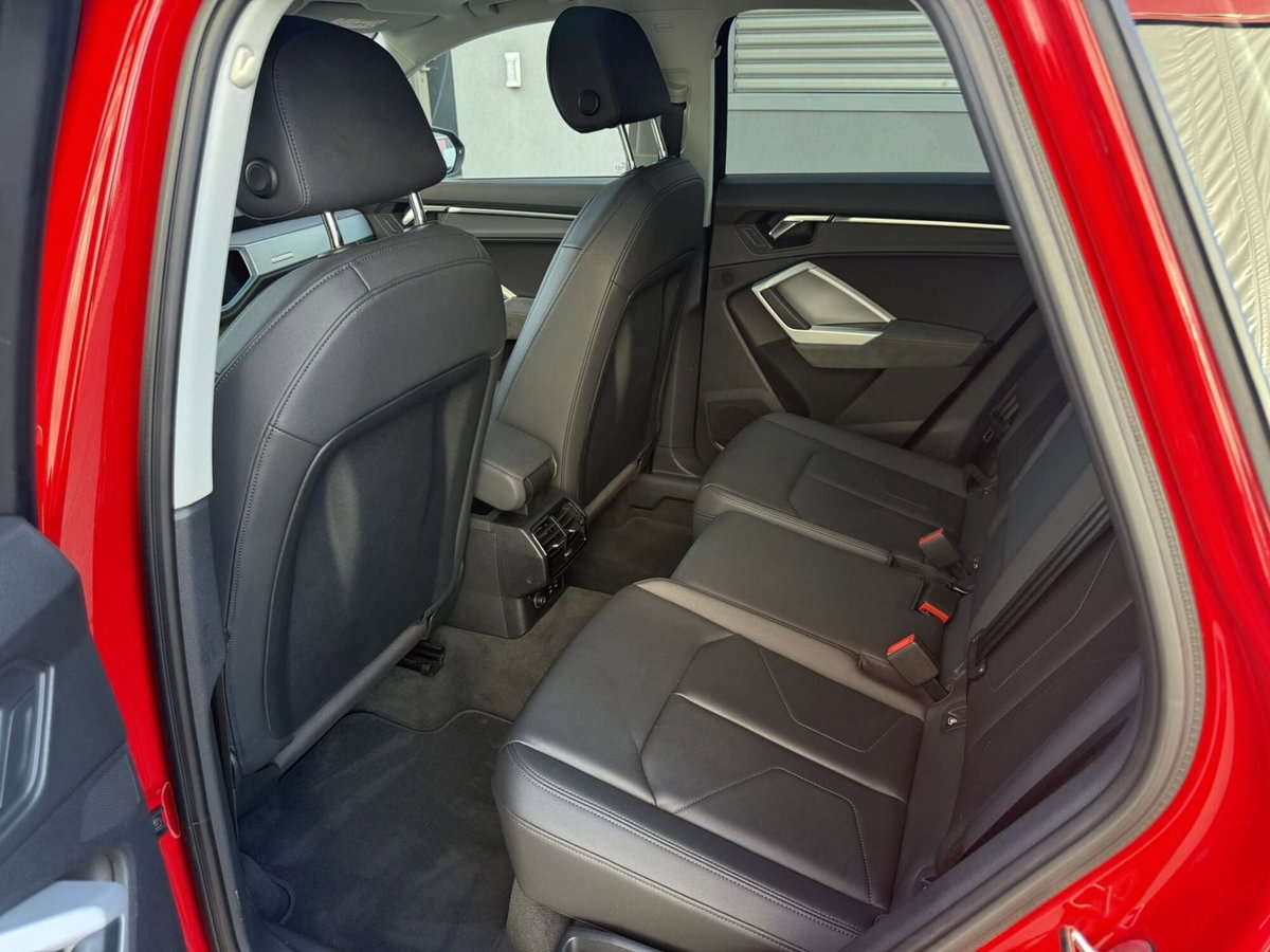 Audi Q3 45 TFSI e S tronic S line edition (17)