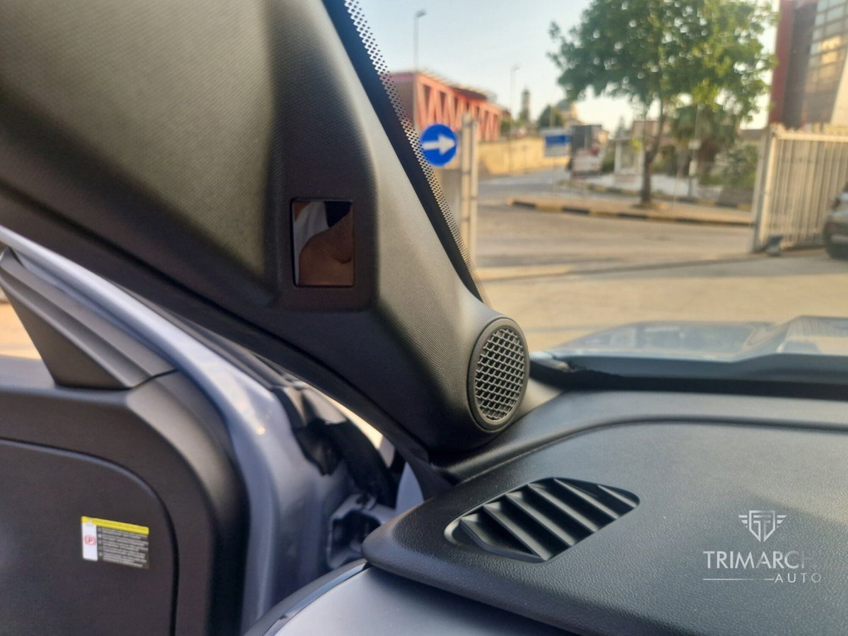 Jeep Avenger 1.2 turbo e-hybrid mhev Black Edition fwd 110cv edct6 (16)