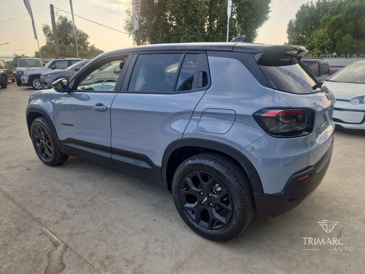 Jeep Avenger 1.2 turbo e-hybrid mhev Black Edition fwd 110cv edct6 (4)