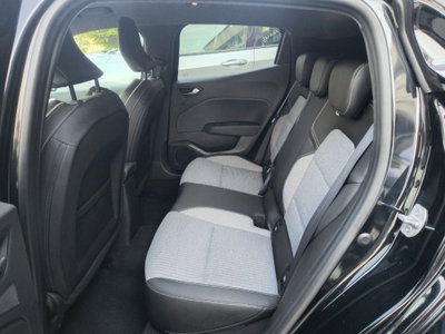 Renault Clio TCe 90 CV 5 porte Techno (12)