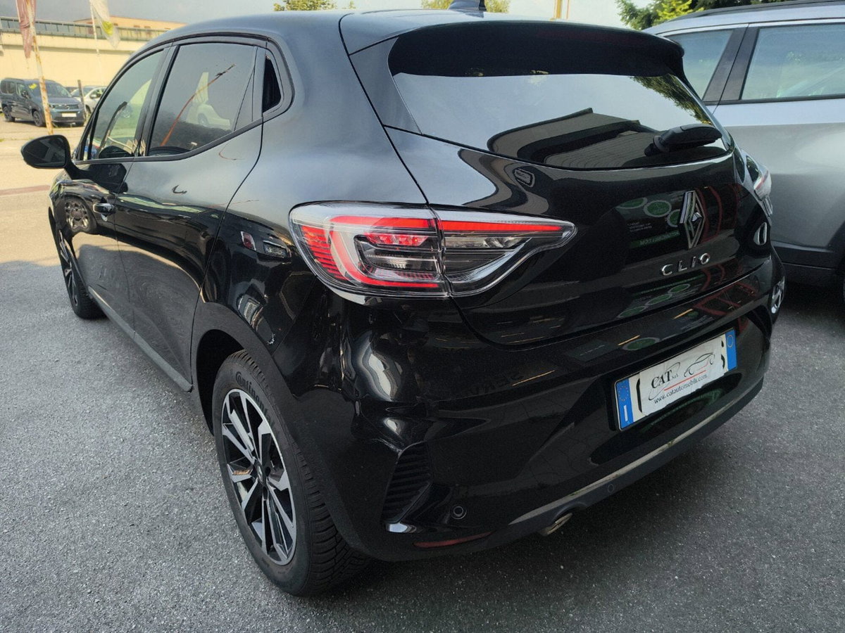 Renault Clio TCe 90 CV 5 porte Techno (6)