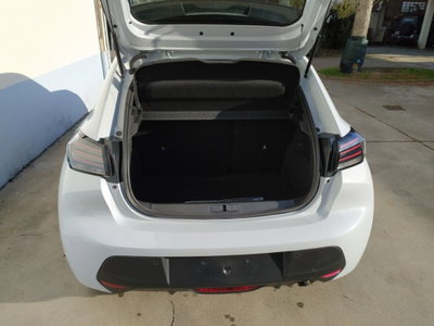 Peugeot 208 PureTech 100 Stop&Start 5 porte GT (12)