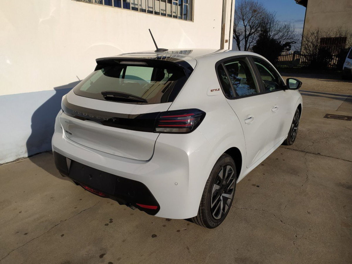 Peugeot 208 PureTech 100 Stop&Start 5 porte GT (13)