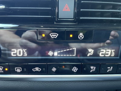 Nissan Qashqai 1.3 mhev Tekna 4wd 158cv xtronic (14)