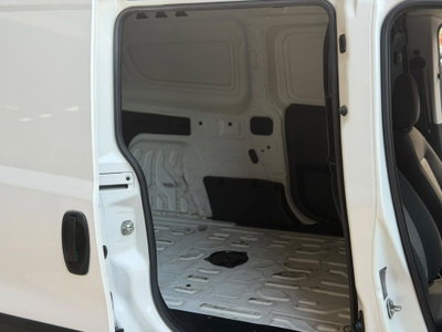 Fiat Doblò 1.6 MJT 16V 120CV Lounge Maxi (16)
