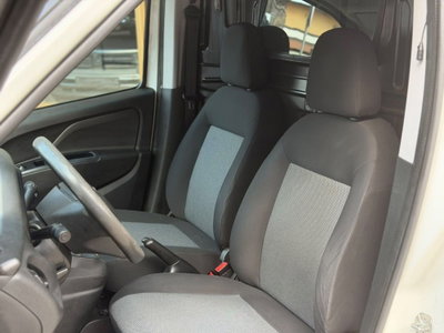 Fiat Doblò 1.6 MJT 16V 120CV Lounge Maxi (6)