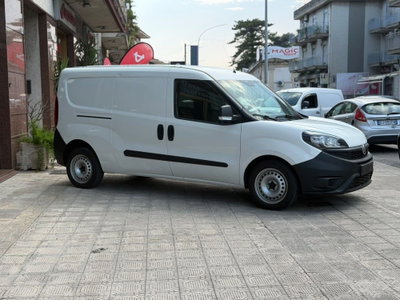 Fiat Doblò 1.6 MJT 16V 120CV Lounge Maxi (7)