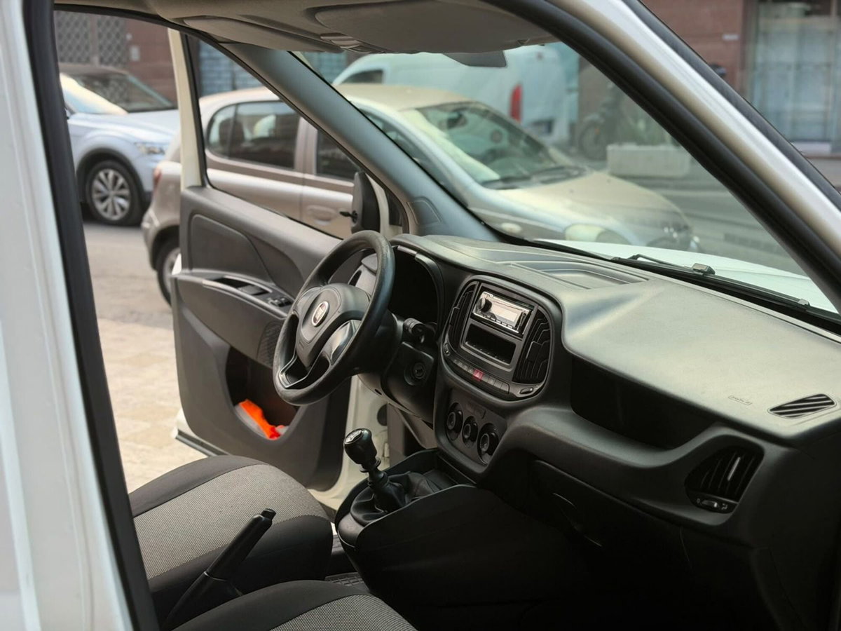 Fiat Doblò 1.6 MJT 16V 120CV Lounge Maxi (8)