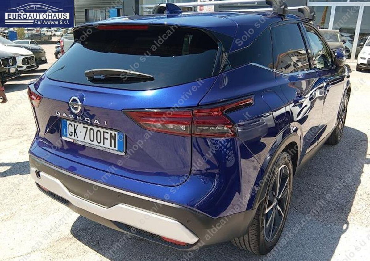 Nissan Qashqai 1.3 mhev Tekna 4wd 158cv xtronic (2)