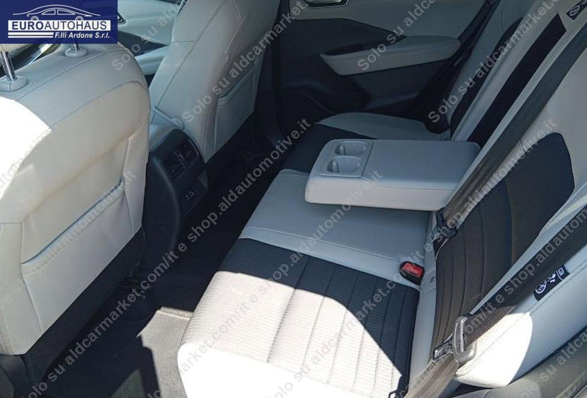 Nissan Qashqai 1.3 mhev Tekna 4wd 158cv xtronic (4)