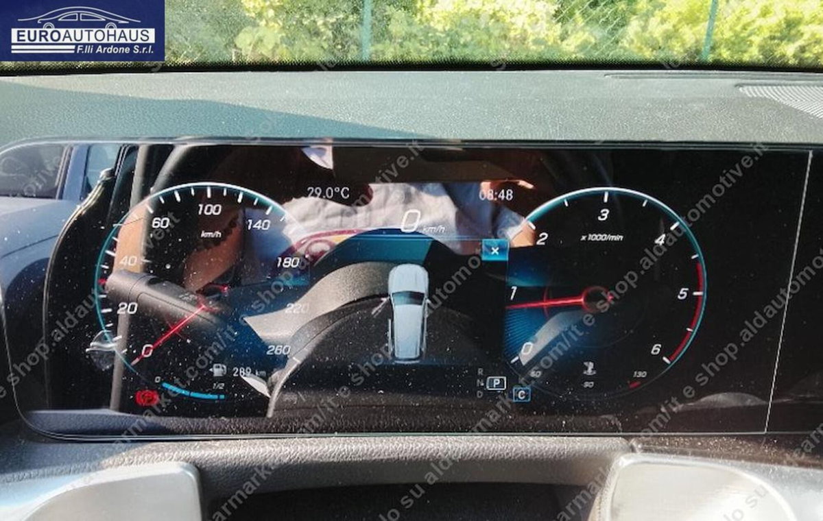 Mercedes-Benz GLB 200 d Automatic Business (5)