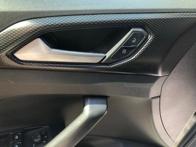 Volkswagen T-Cross 1.0 TSI Style BMT (17)