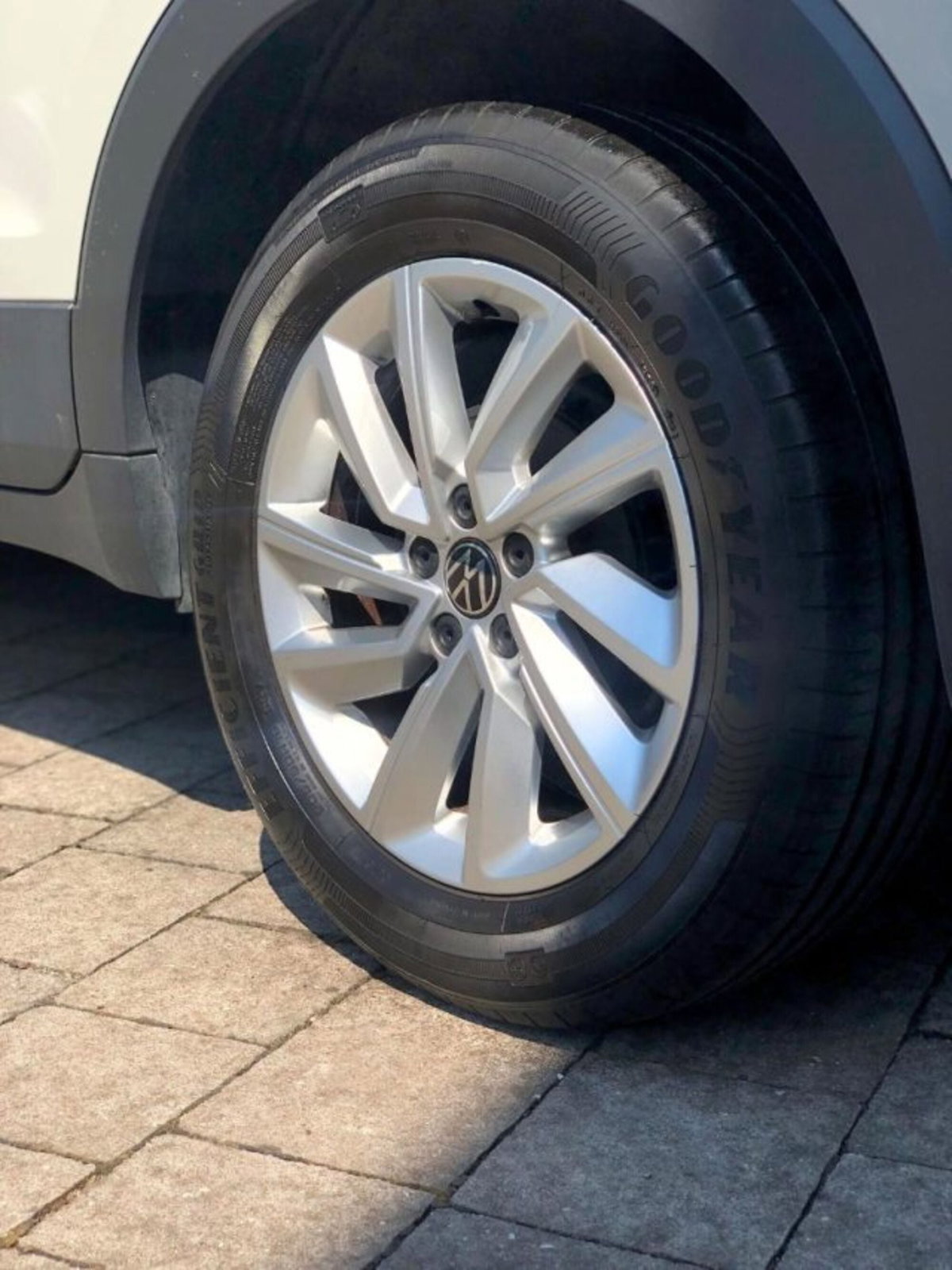 Volkswagen T-Cross 1.0 TSI Style BMT (6)