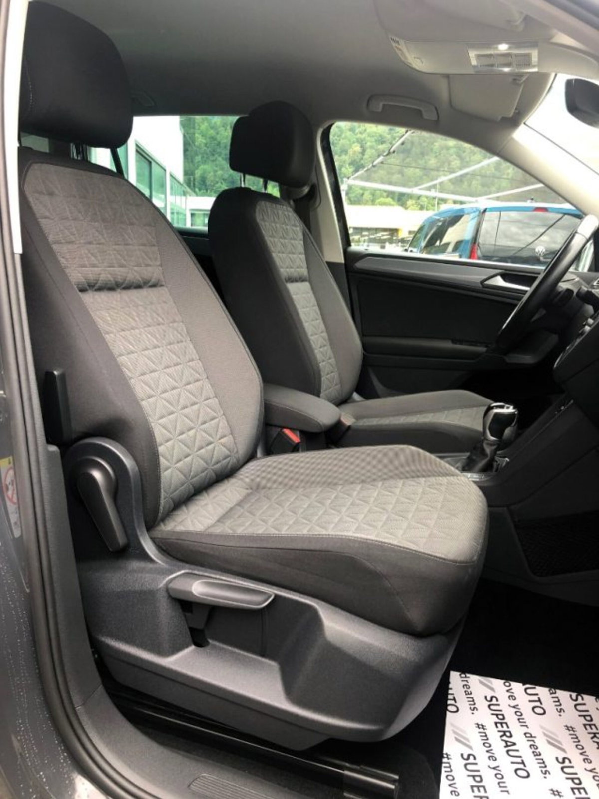 Volkswagen Tiguan 1.5 TSI 150 CV DSG ACT R-Line (12)
