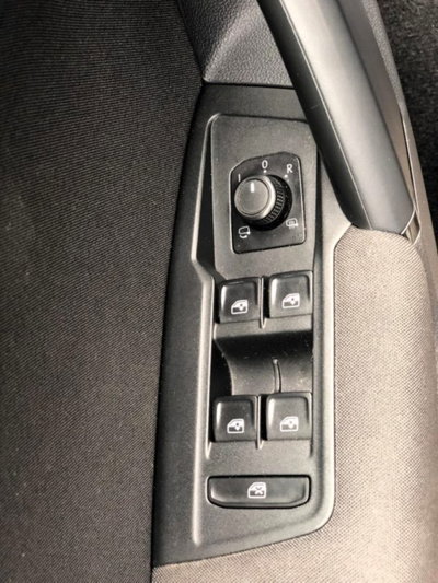 Volkswagen Tiguan 1.5 TSI 150 CV DSG ACT R-Line (19)