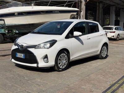 Toyota Yaris 1.0 5 porte Active usata