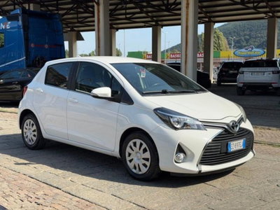 Toyota Yaris 1.0 5 porte Active (2)