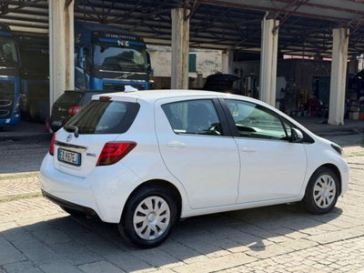 Toyota Yaris 1.0 5 porte Active (5)