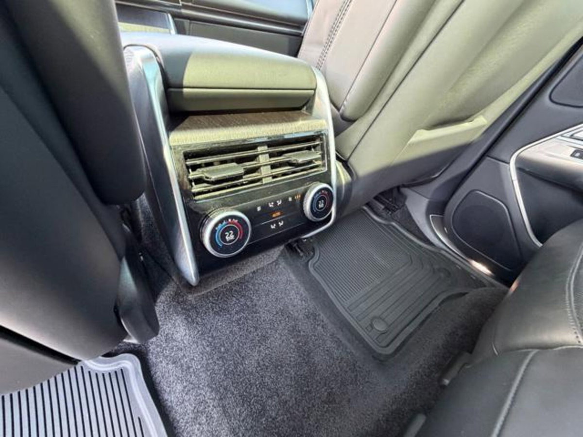 Land Rover Range Rover 3.0 I6 HSE LWB (13)