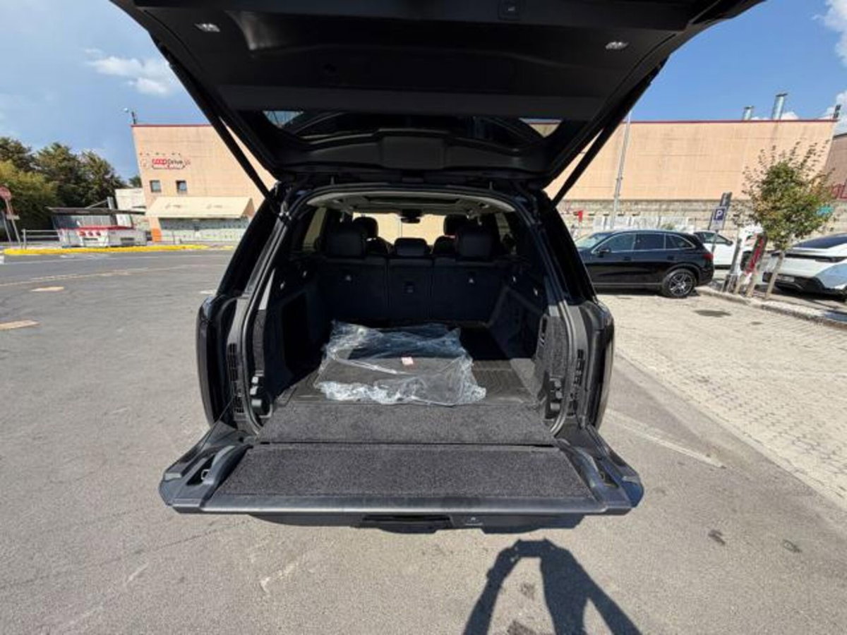Land Rover Range Rover 3.0 I6 HSE LWB (14)