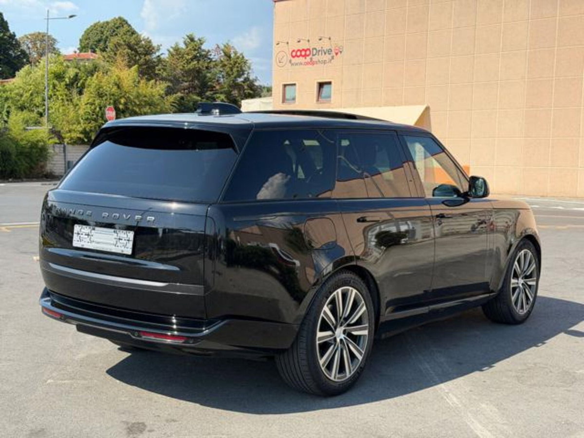 Land Rover Range Rover 3.0 I6 HSE LWB (5)