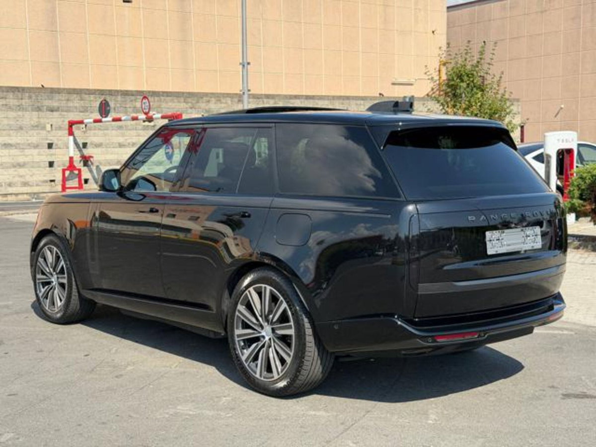 Land Rover Range Rover 3.0 I6 HSE LWB (7)