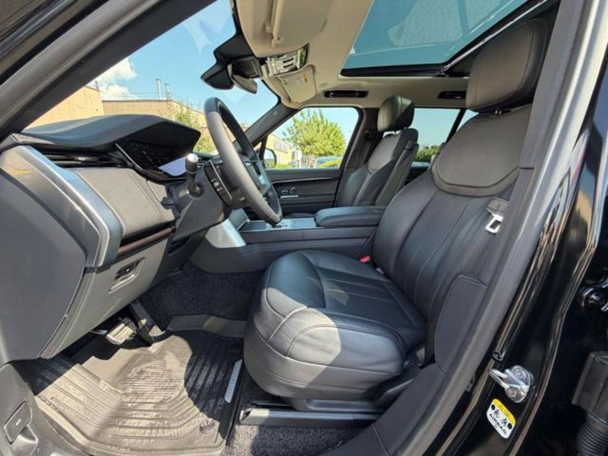 Land Rover Range Rover 3.0 I6 HSE LWB (9)
