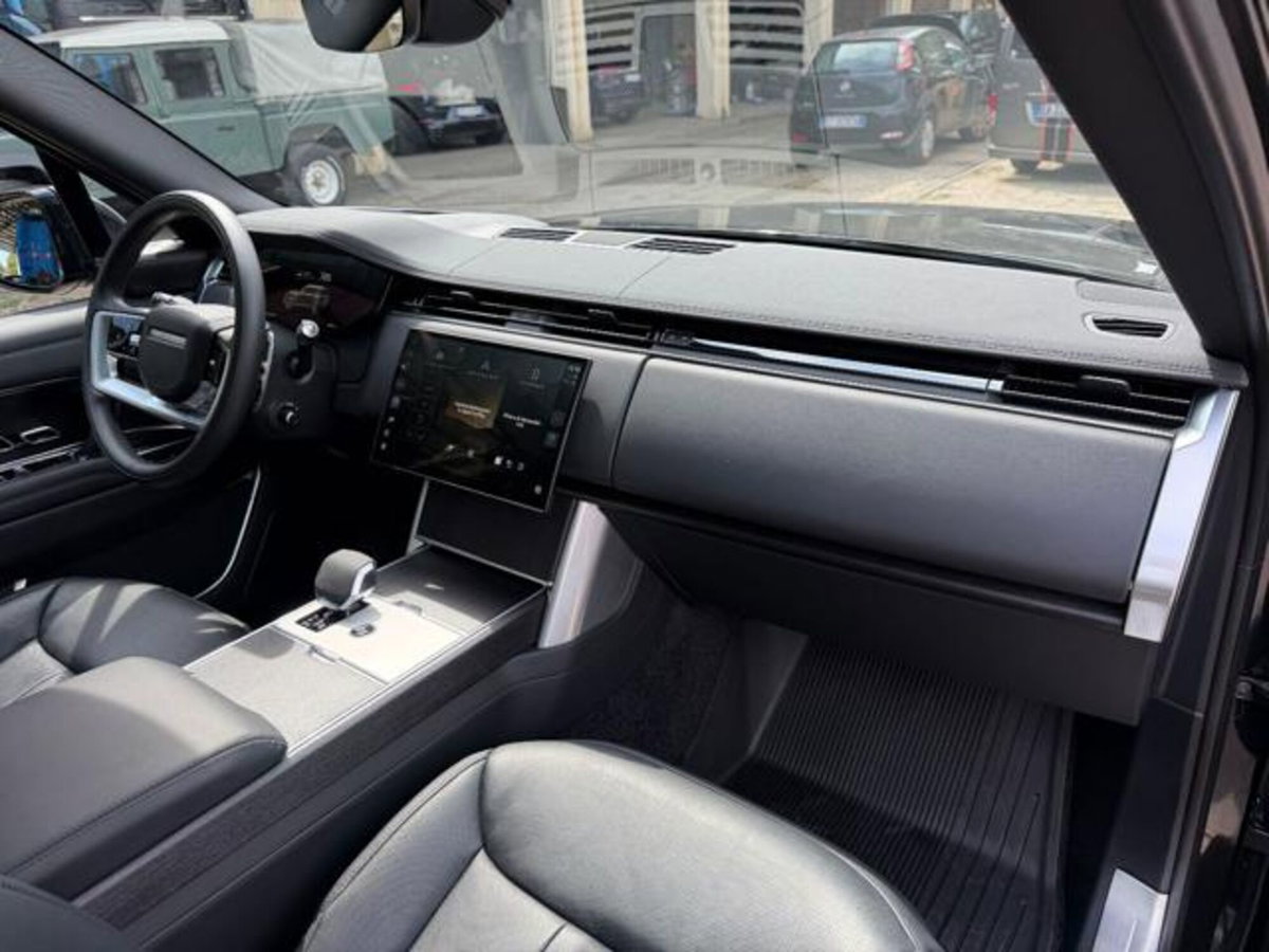 Land Rover Range Rover Lwb 3.0 i6 phev HSE awd 460cv auto (14)