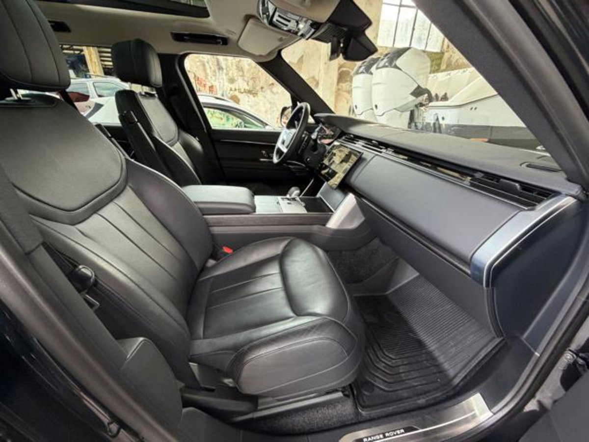 Land Rover Range Rover Lwb 3.0 i6 phev HSE awd 460cv auto (18)