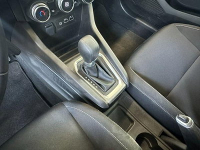 Renault Clio Full Hybrid E-Tech 145 CV 5 porte Evolution (17)