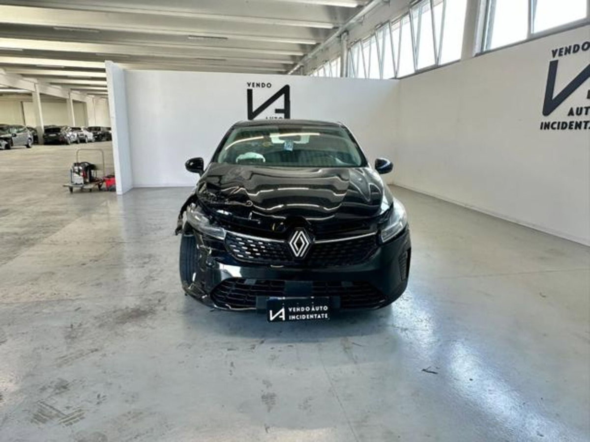 Renault Clio Full Hybrid E-Tech 145 CV 5 porte Evolution (2)