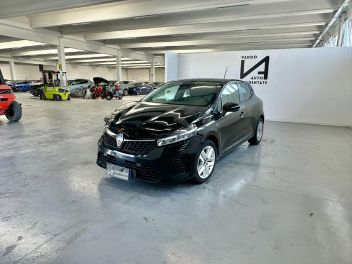 Renault Clio Full Hybrid E-Tech 145 CV 5 porte Evolution (3)