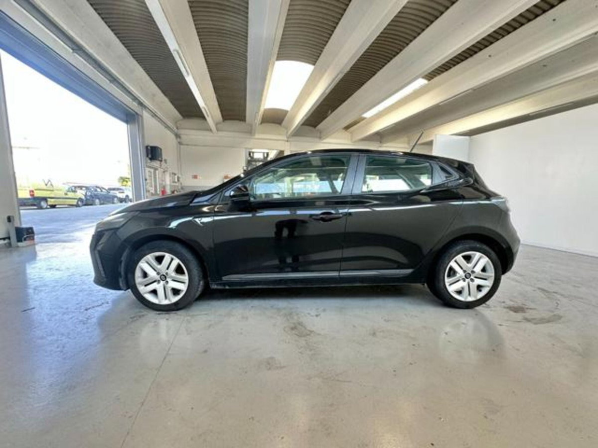 Renault Clio Full Hybrid E-Tech 145 CV 5 porte Evolution (4)