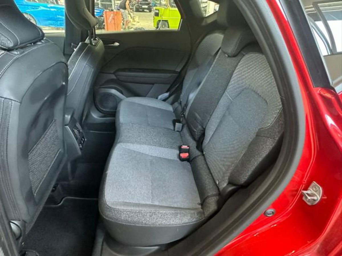 Renault Captur Full Hybrid E-Tech 145 CV Techno (12)
