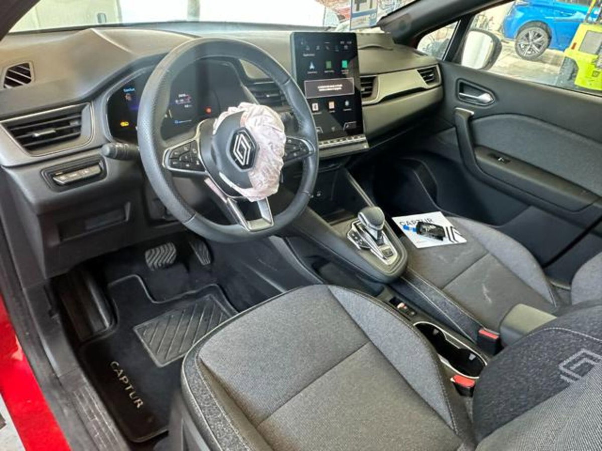 Renault Captur Full Hybrid E-Tech 145 CV Techno (13)
