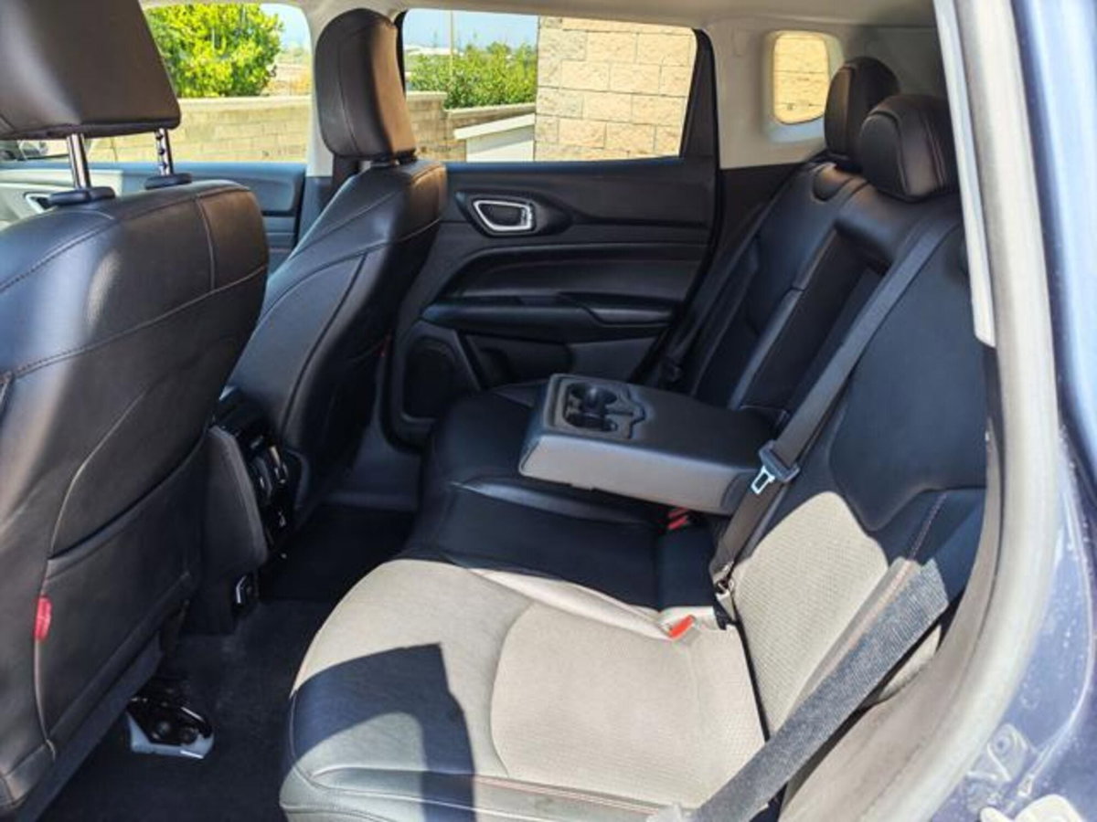 Jeep Compass 1.3 T4 240CV PHEV AT6 4xe Trailhawk (10)