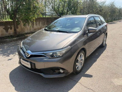 Toyota Auris Station Wagon 1.6 D-4D Lounge usata