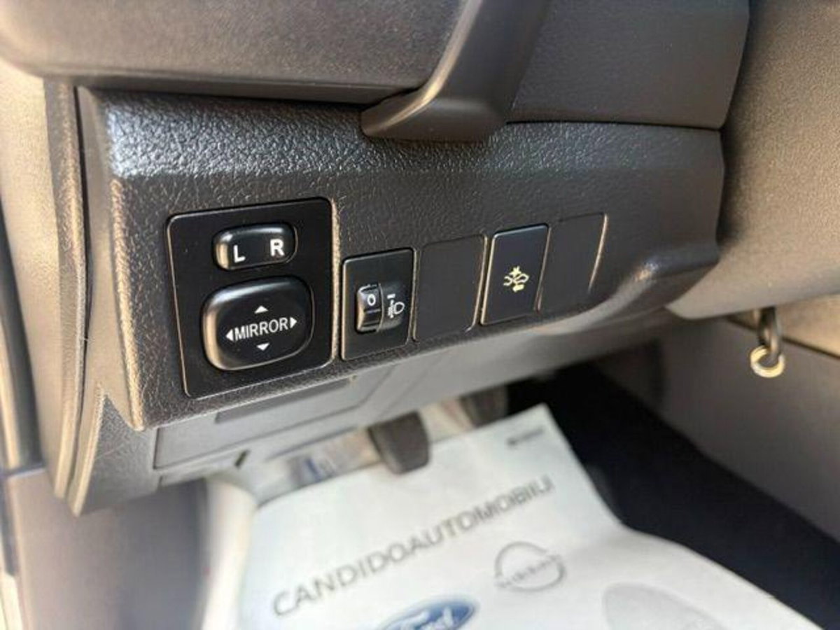 Toyota Auris Station Wagon 1.6 D-4D Lounge (15)