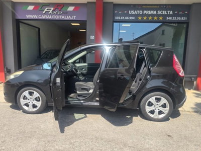 Renault Scenic E-Tech Electric 1.5 dCi 110CV Attractive (18)