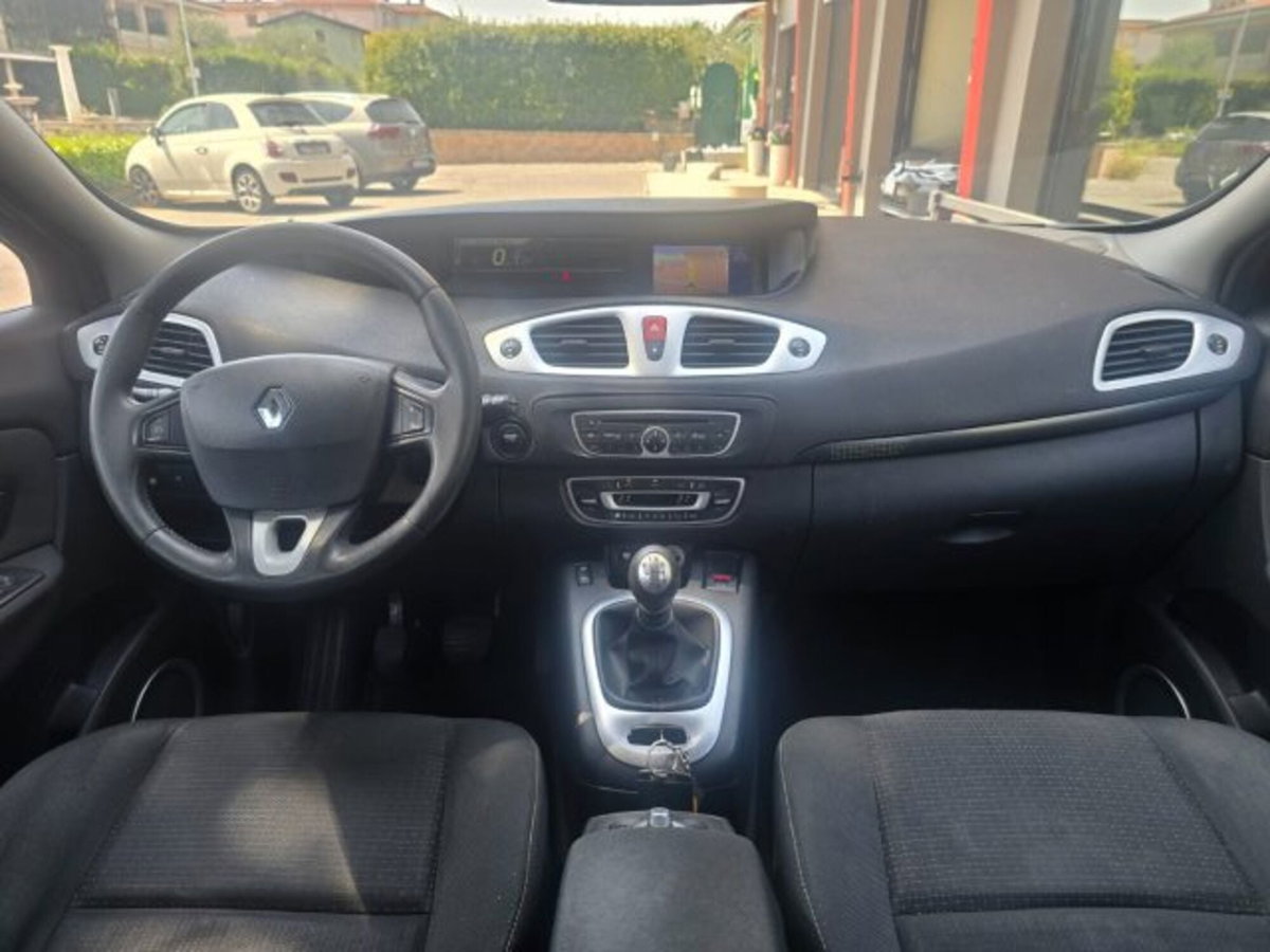 Renault Scenic E-Tech Electric 1.5 dCi 110CV Attractive (3)